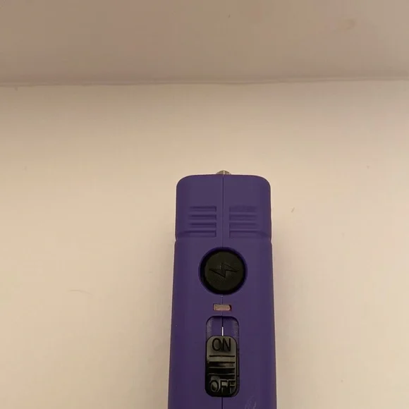 Purple taser 💜 - Picture 2 of 8